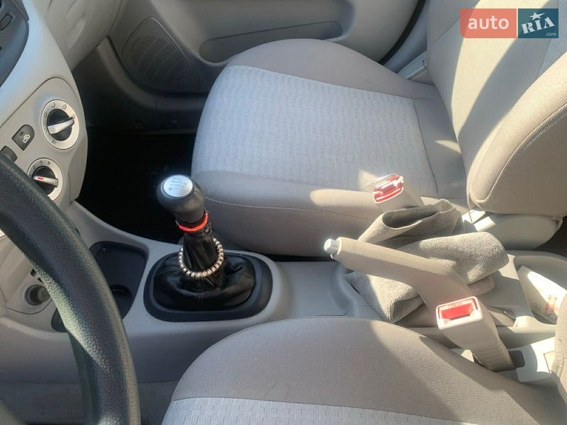 Седан Hyundai Accent 2007 в Ровно фото 8 Седан Hyundai Accent 2007 в Ровно
