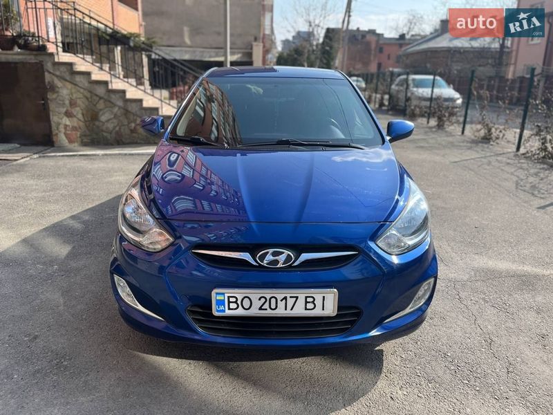 Hyundai Accent 2011