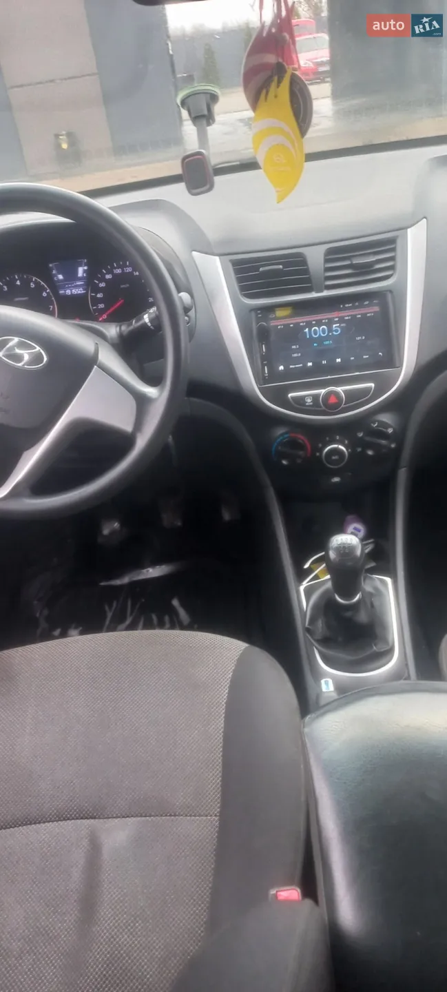 2011 Hyundai Accent - мініатюра 10