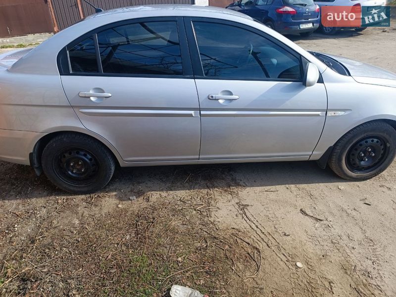 Hyundai Accent 2008