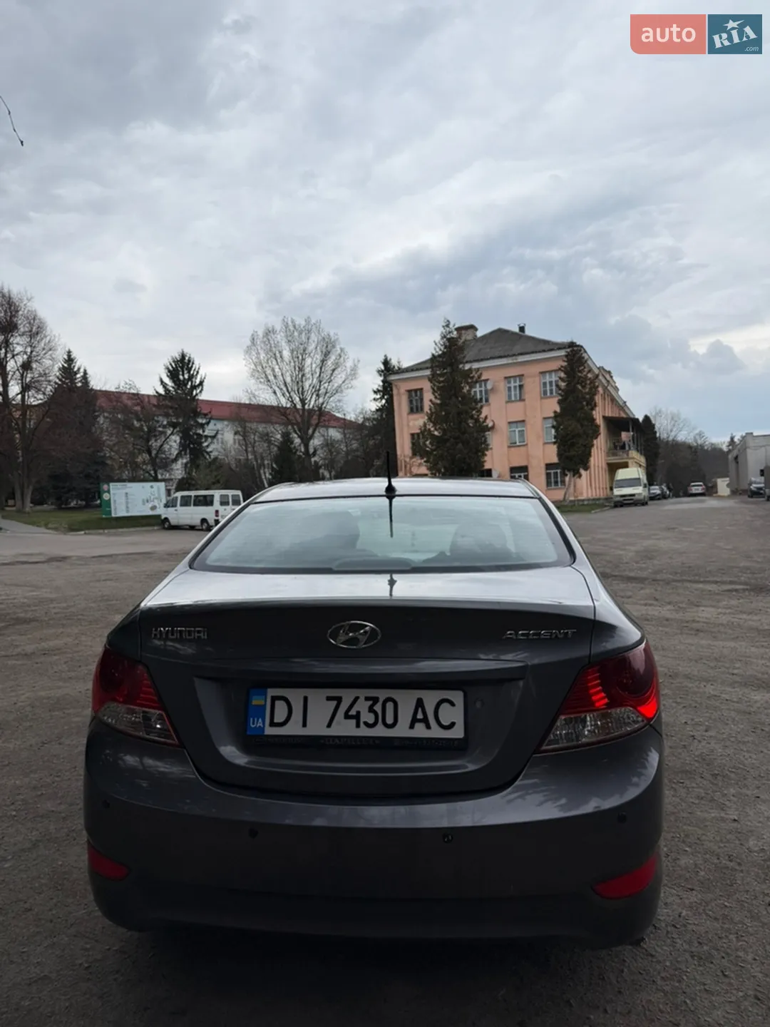 2011 Hyundai Accent - мініатюра 9