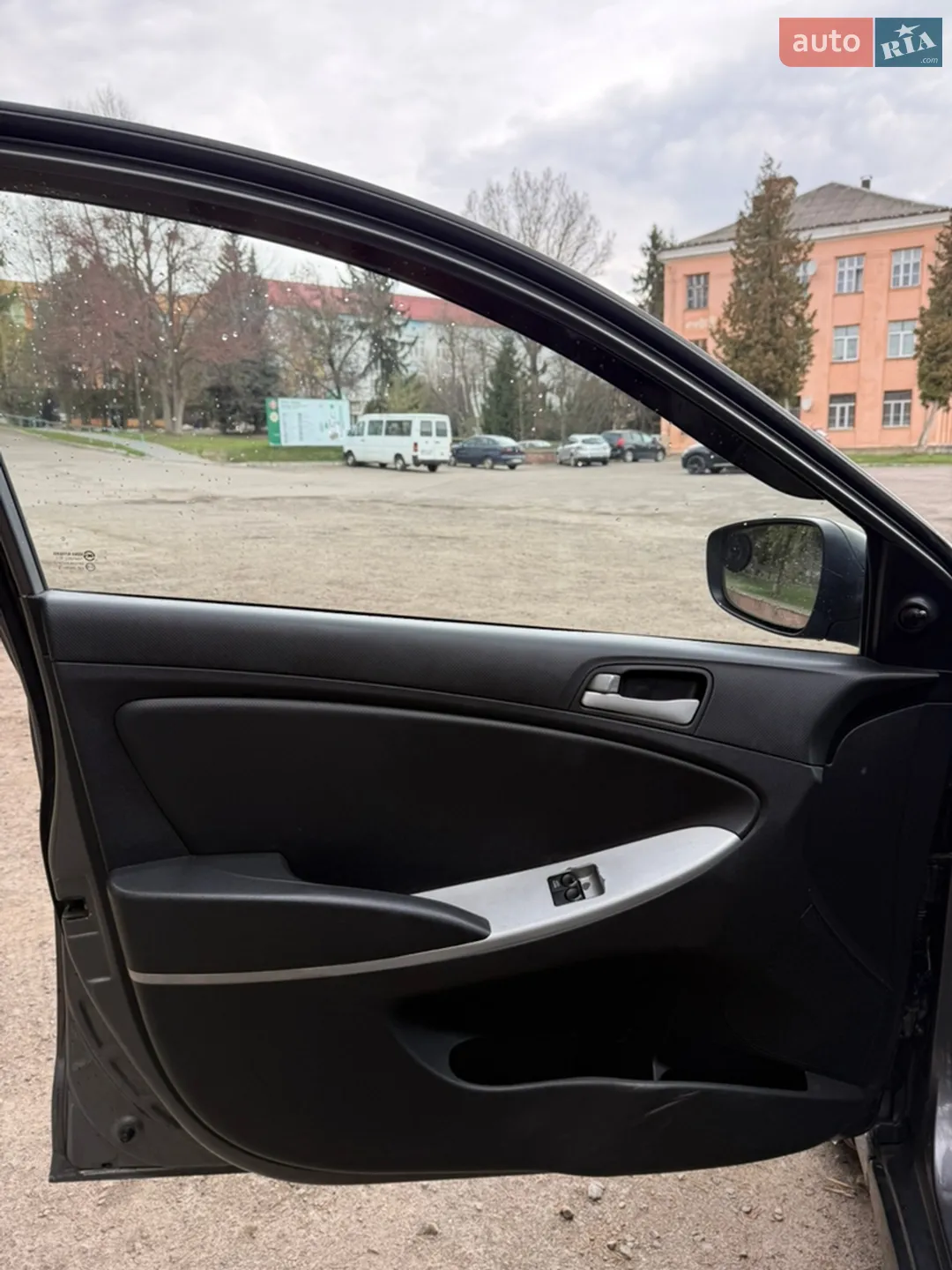 2011 Hyundai Accent - мініатюра 13