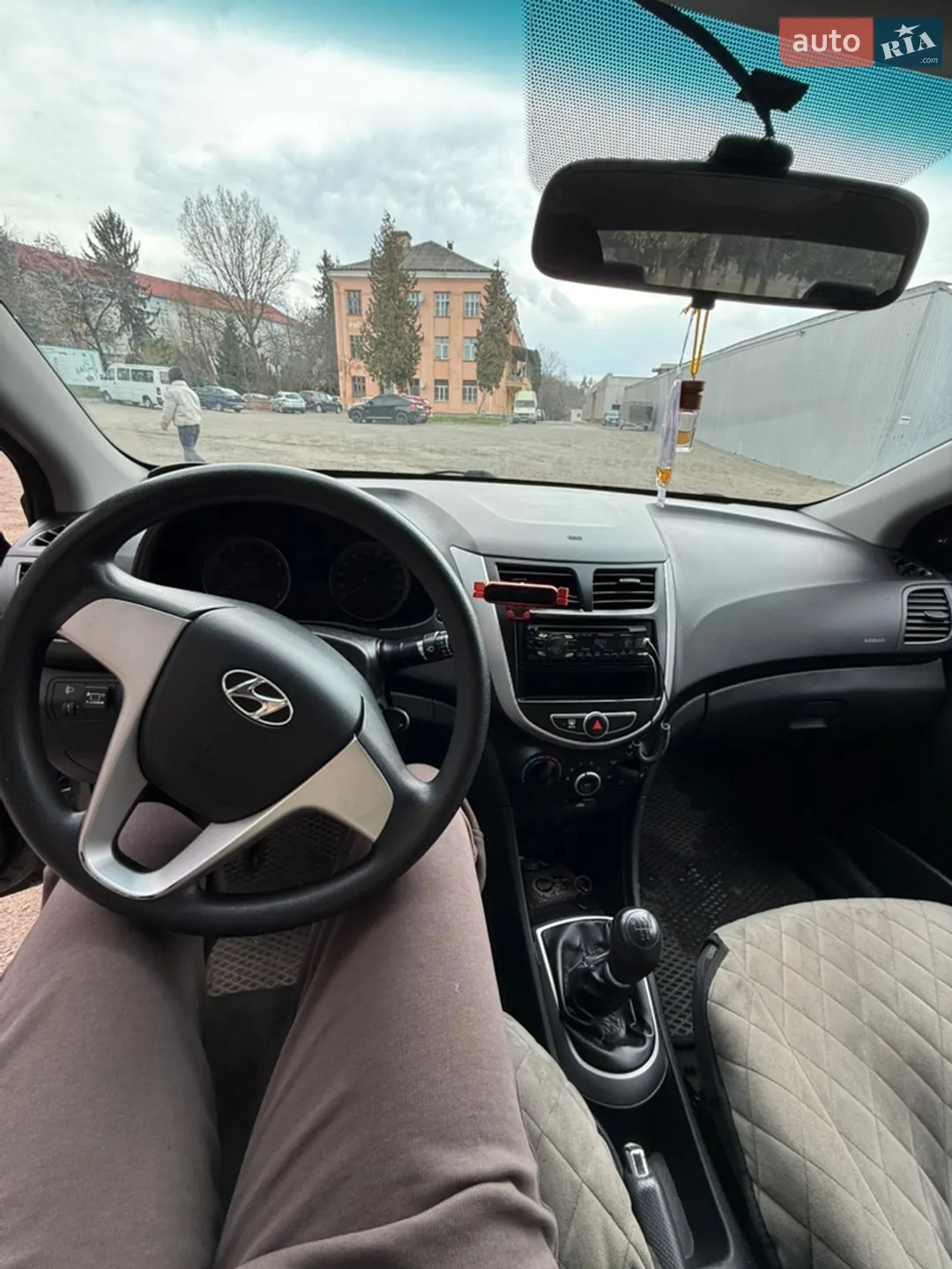 2011 Hyundai Accent - мініатюра 14