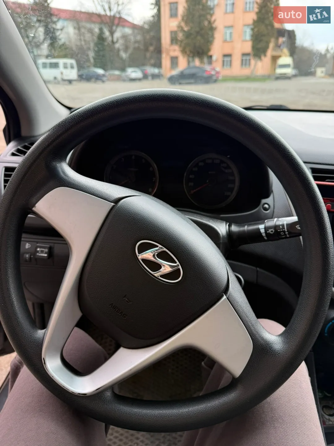 2011 Hyundai Accent - мініатюра 15