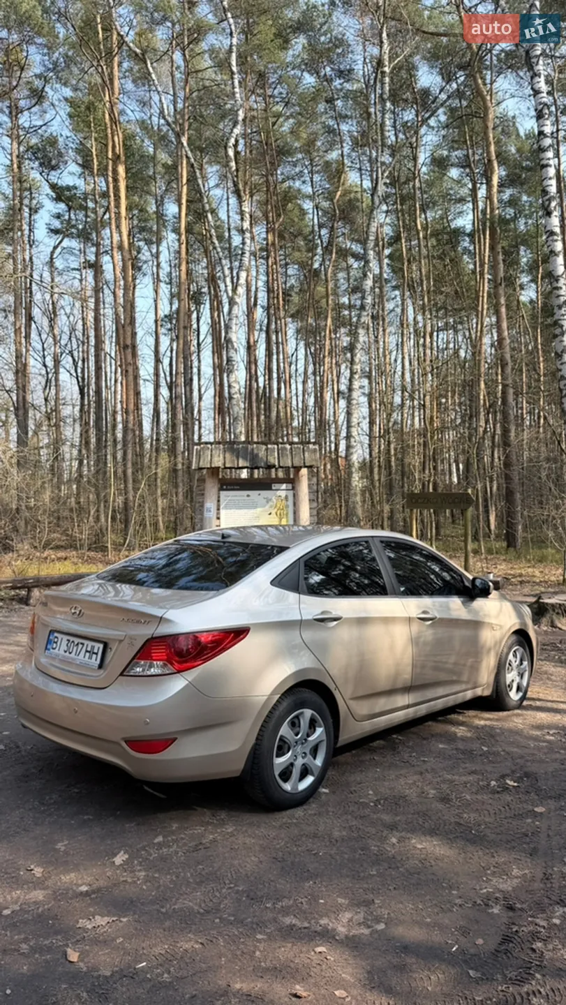2011 Hyundai Accent - мініатюра 3