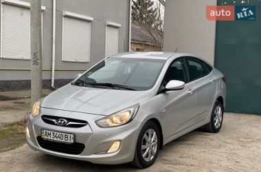 Седан Hyundai Accent 2012 в Виннице