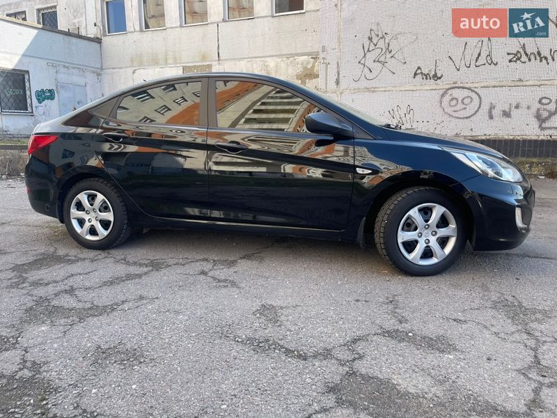 Седан Hyundai Accent 2013 в Харькове