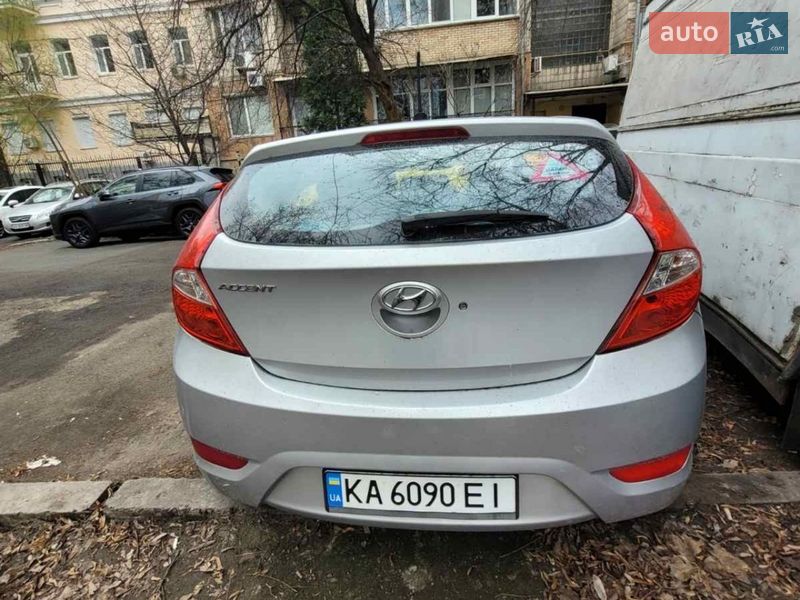 Хетчбек Hyundai Accent 2013 в Києві
