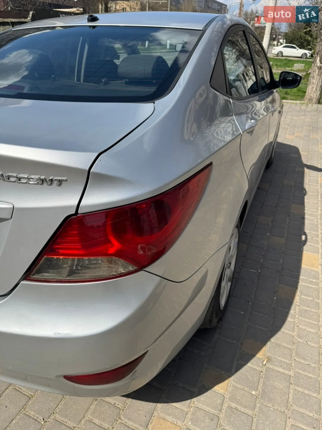 2011 Hyundai Accent - мініатюра 9