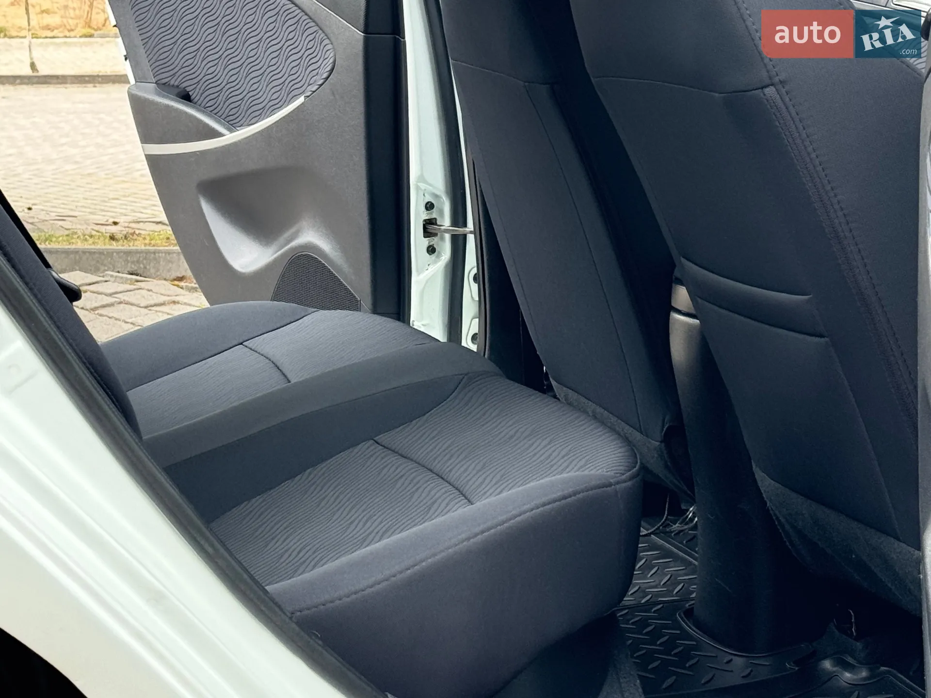 2012 Hyundai Accent - мініатюра 71