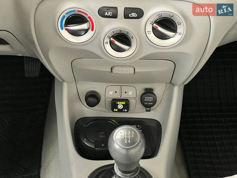 Седан Hyundai Accent 2008 в Киеве