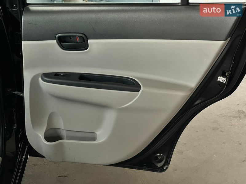 Седан Hyundai Accent 2008 в Киеве