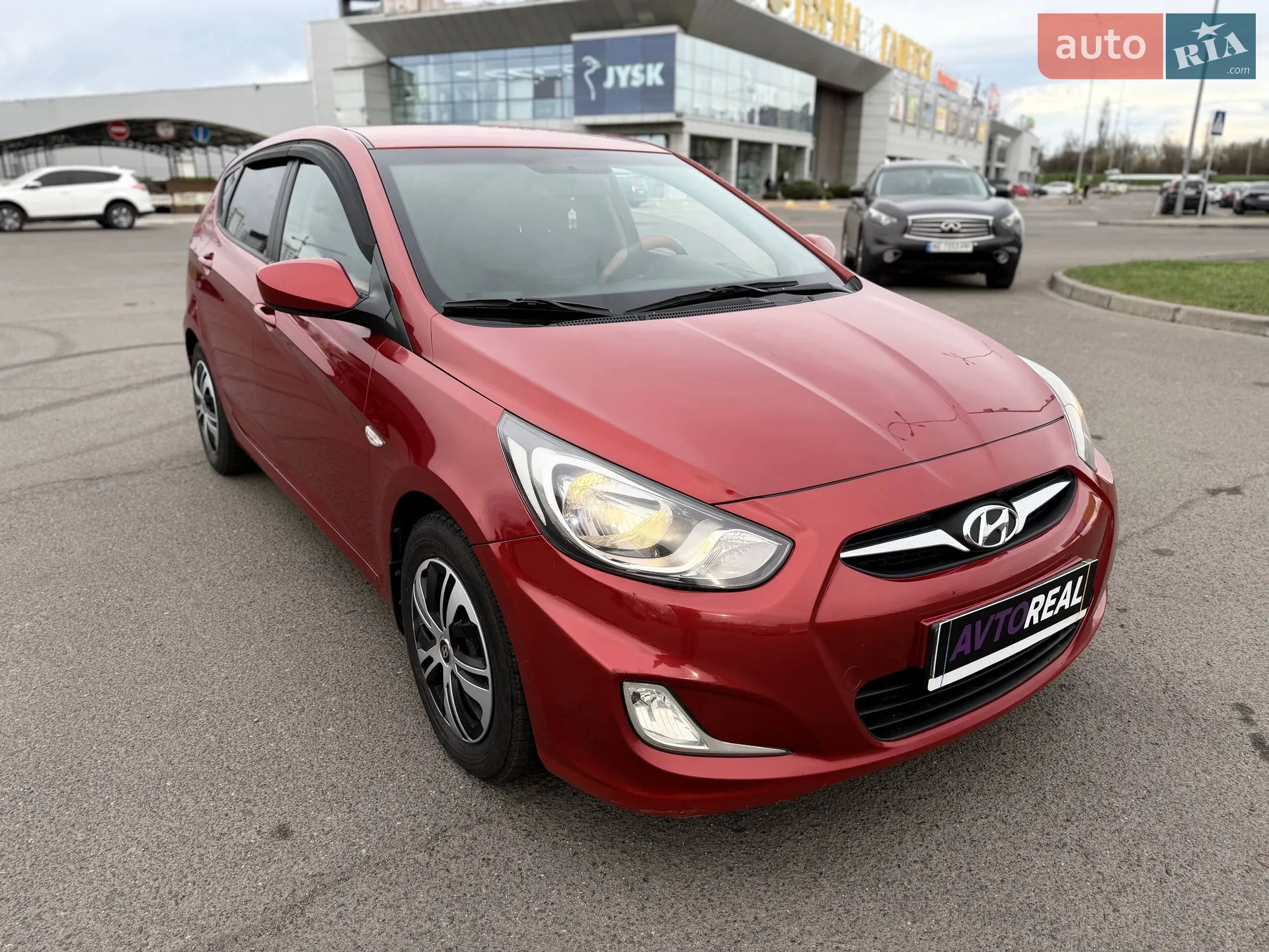 2012 Hyundai Accent - мініатюра 16