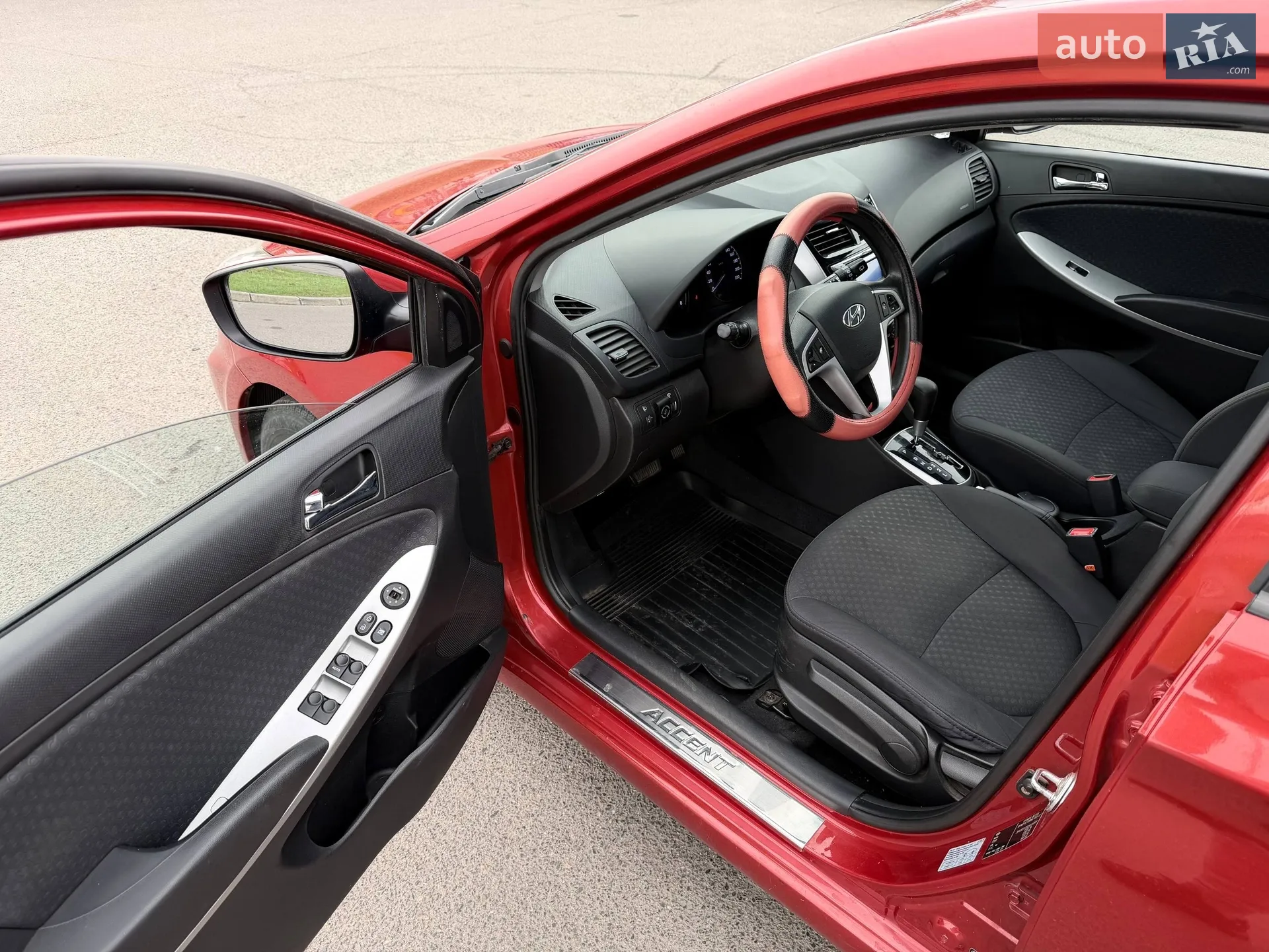2012 Hyundai Accent - мініатюра 32