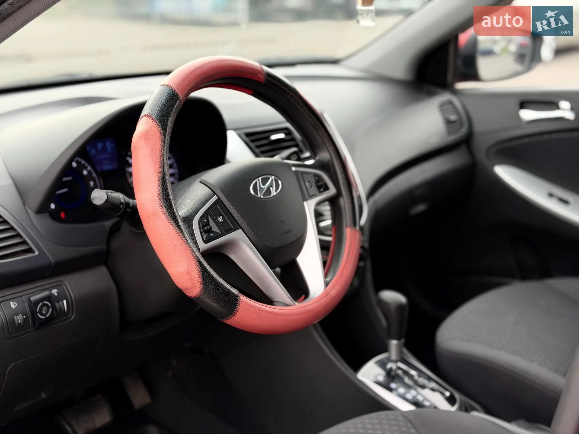 2012 Hyundai Accent - мініатюра 40