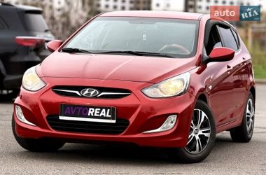 Хетчбек Hyundai Accent 2012 в Кривому Розі