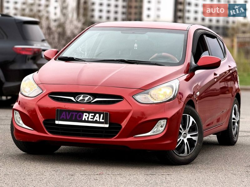 Hyundai Accent 2012