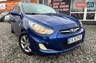Седан Hyundai Accent 2012 в Смілі