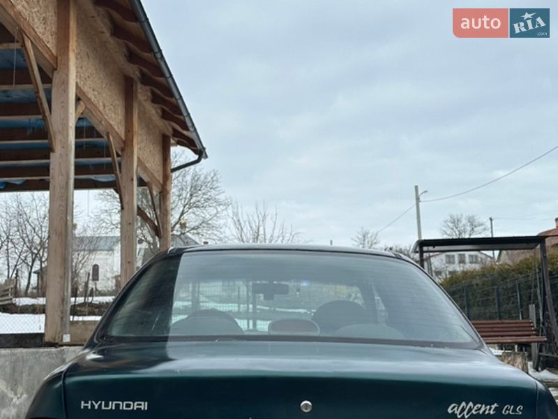 Седан Hyundai Accent 1997 в Львове