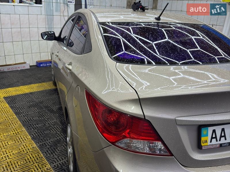 Седан Hyundai Accent 2011 в Киеве