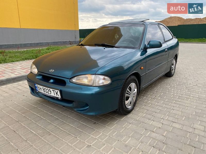 Лифтбек Hyundai Accent 1995 в Одессе фото Лифтбек Hyundai Accent 1995 в Одессе