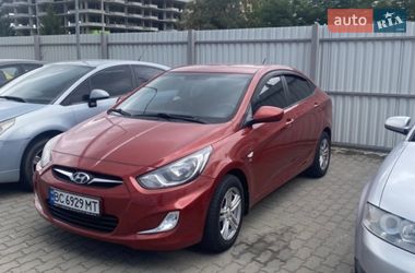 Седан Hyundai Accent 2012 в Киеве