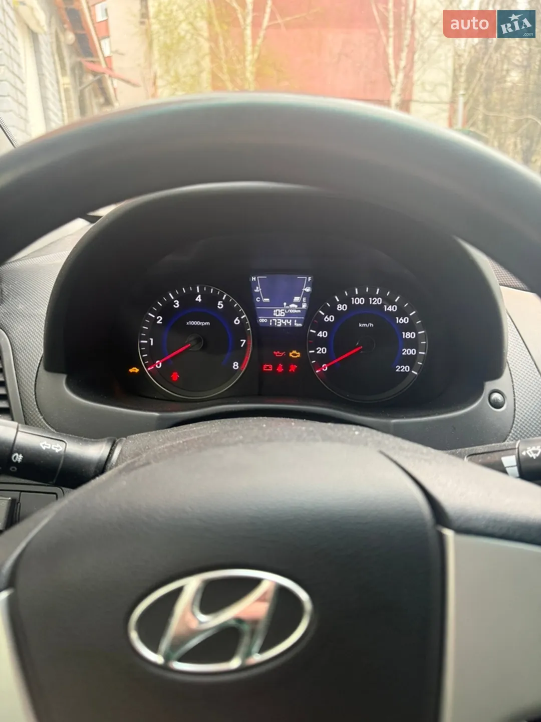 2012 Hyundai Accent - мініатюра 12