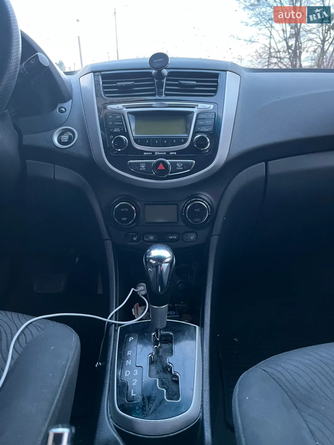 2011 Hyundai Accent - мініатюра 10