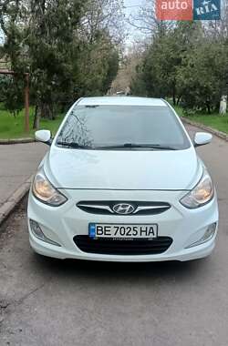 Седан Hyundai Accent 2013 в Николаеве