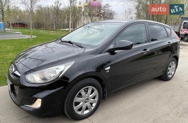 Хэтчбек Hyundai Accent 2012 в Днепре