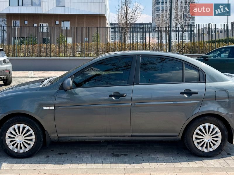 Седан Hyundai Accent 2008 в Киеве