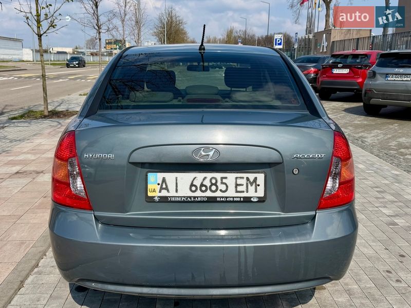 Седан Hyundai Accent 2008 в Киеве