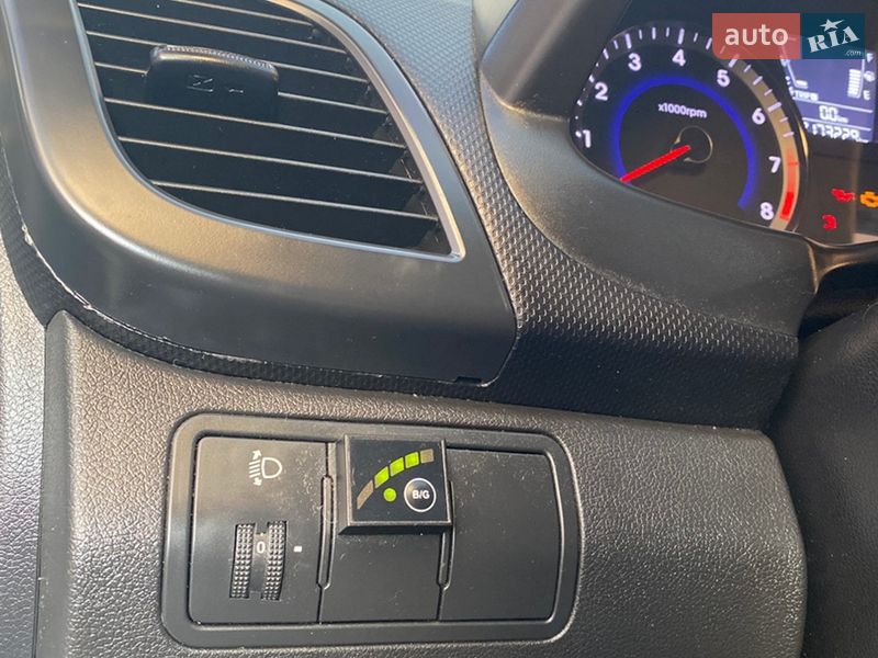 Седан Hyundai Accent 2012 в Херсоне фото 10 Седан Hyundai Accent 2012 в Херсоне