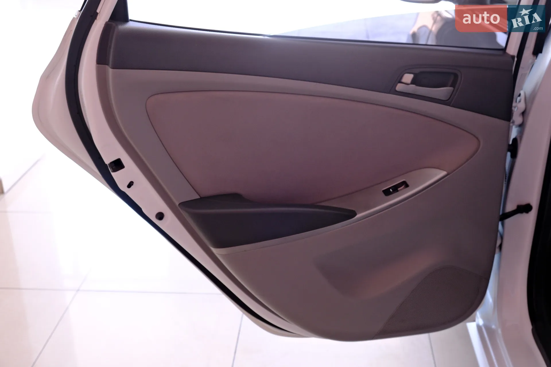 2016 Hyundai Accent - мініатюра 27