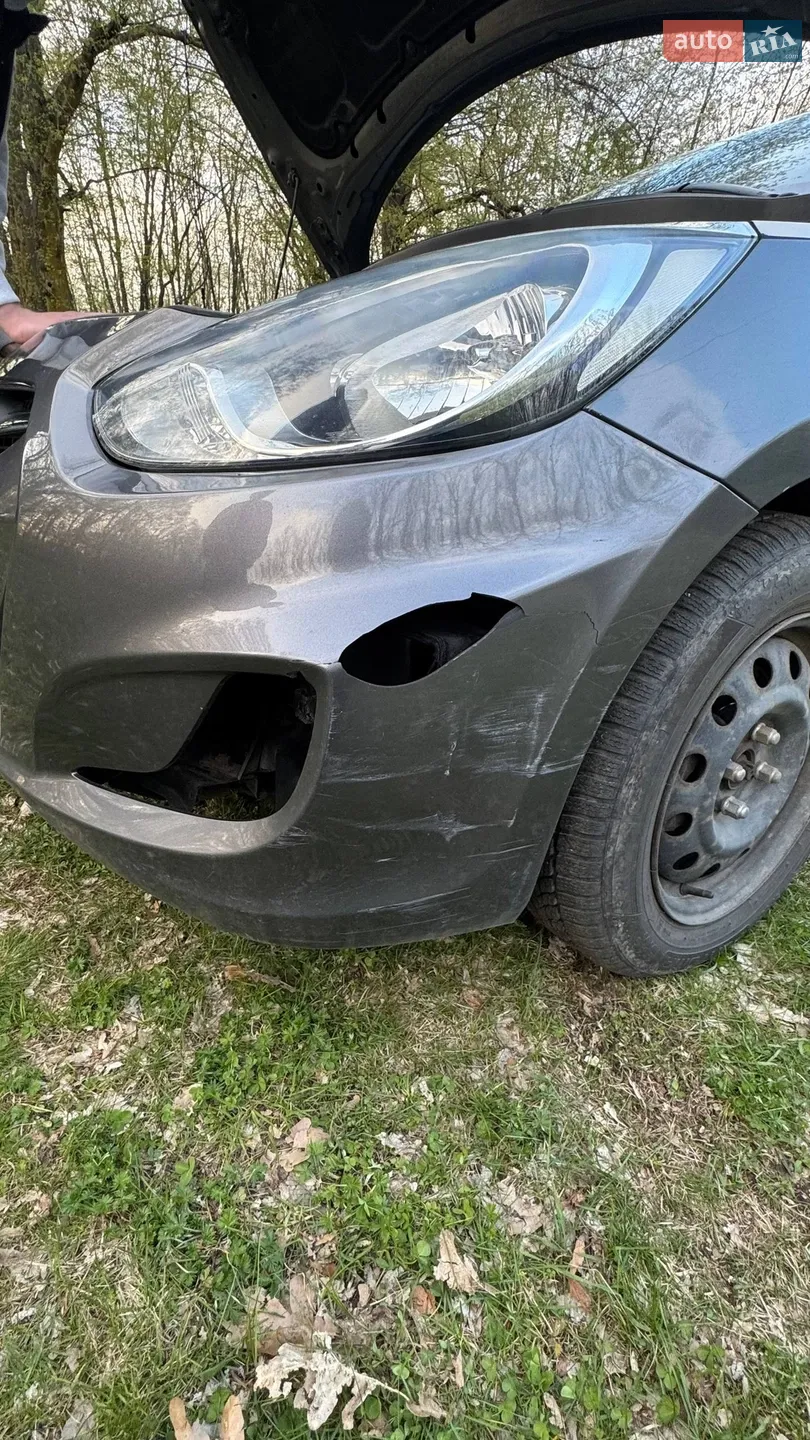 2012 Hyundai Accent - мініатюра 10
