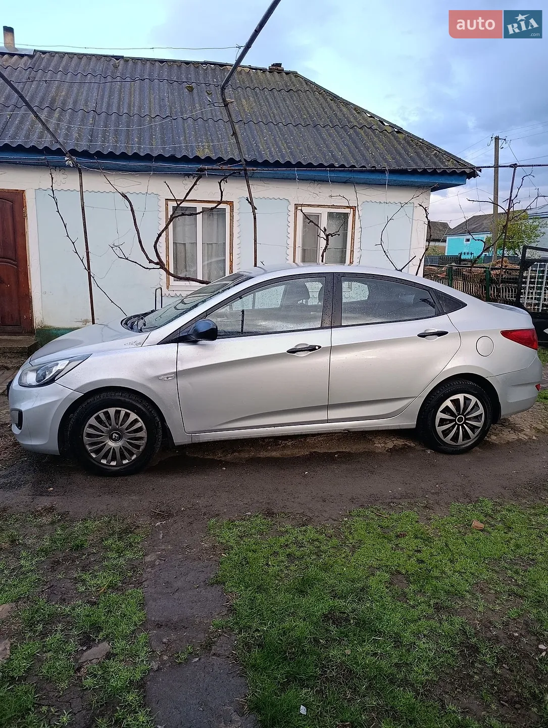 2012 Hyundai Accent - мініатюра 4