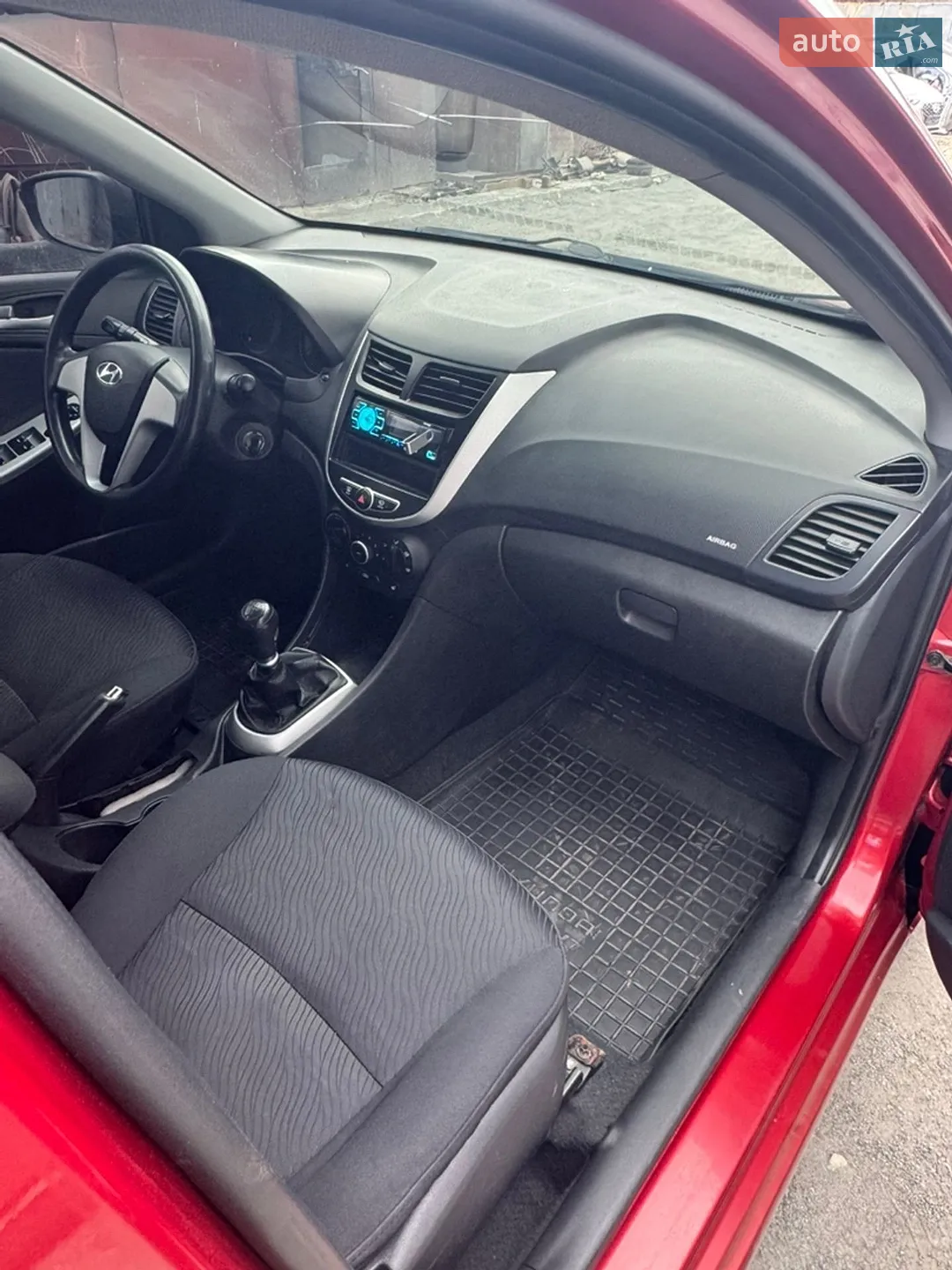 2013 Hyundai Accent - мініатюра 4