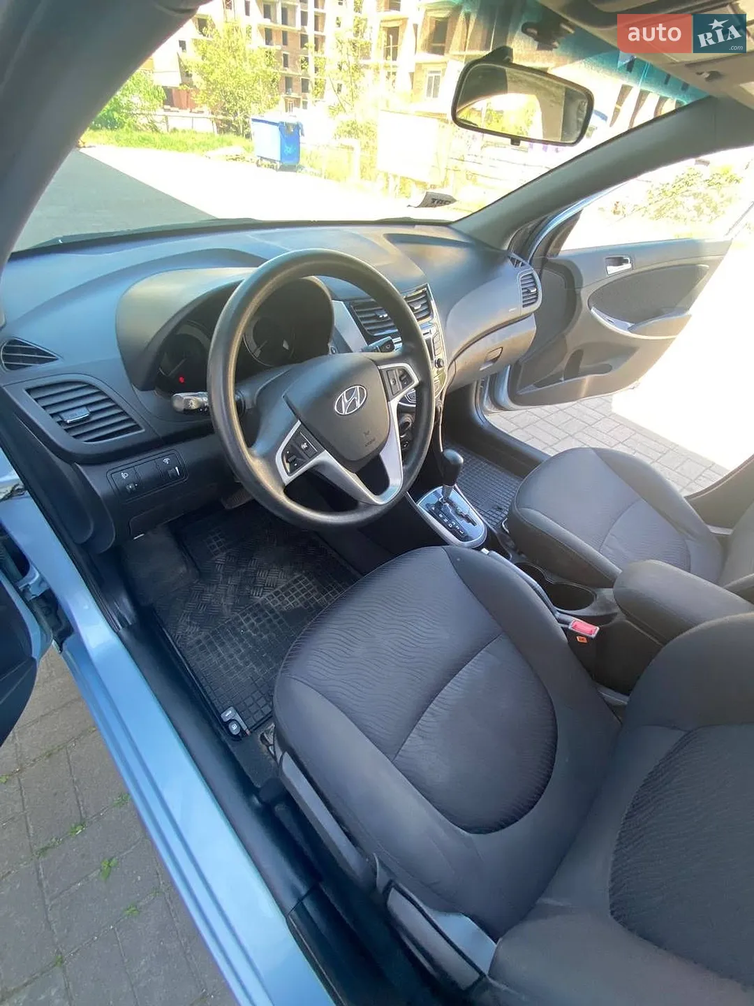 2012 Hyundai Accent - мініатюра 5
