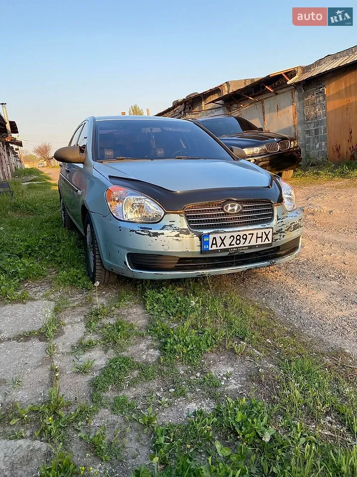 2010 Hyundai Accent - мініатюра 10