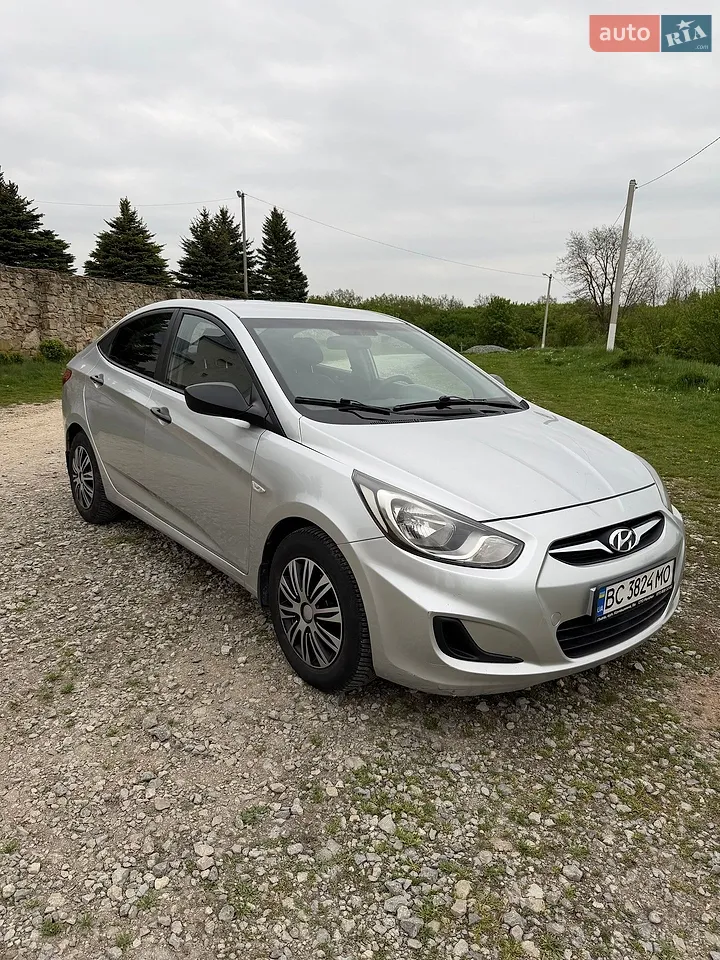 2012 Hyundai Accent - мініатюра 18