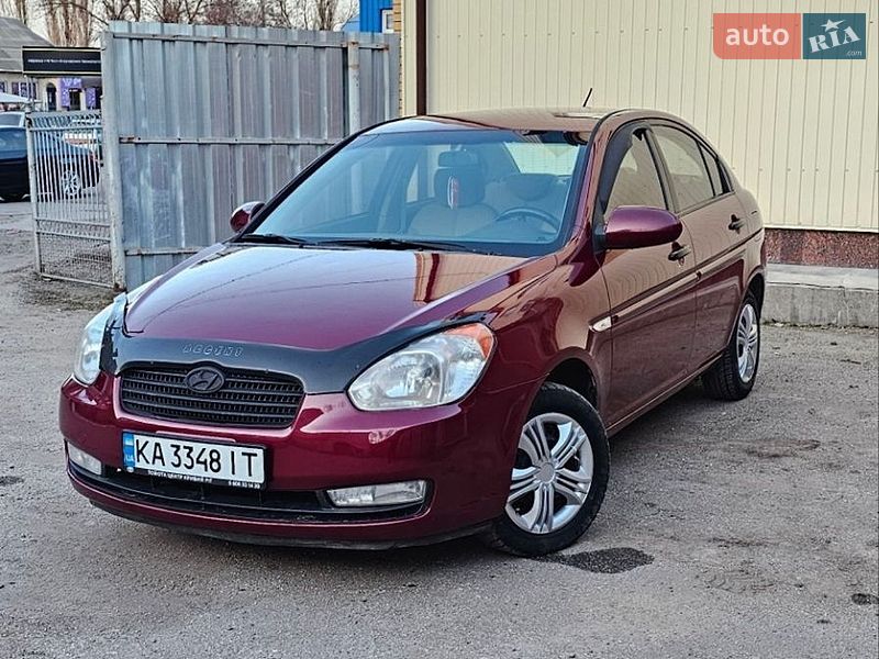 Седан Hyundai Accent 2007 в Новому Бузі