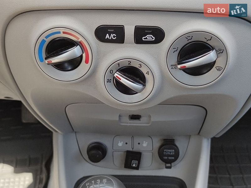 Седан Hyundai Accent 2008 в Харькове фото 4 Седан Hyundai Accent 2008 в Харькове
