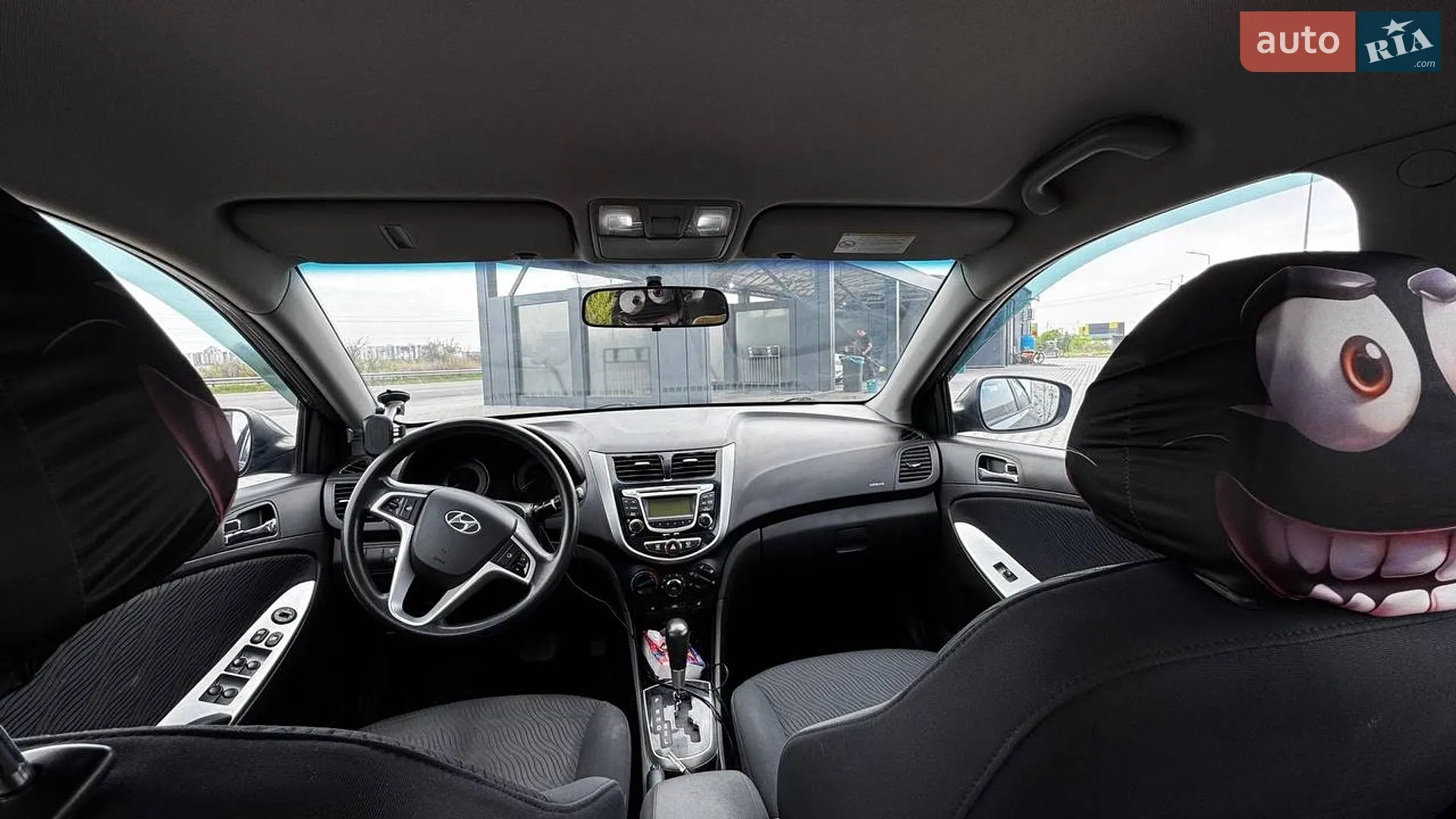 2011 Hyundai Accent - мініатюра 8