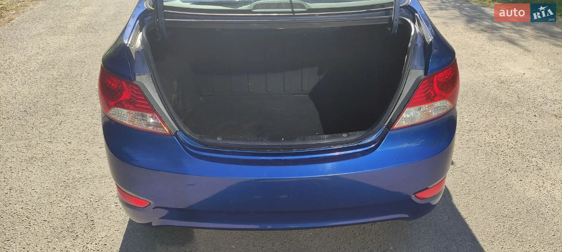 2011 Hyundai Accent - мініатюра 11