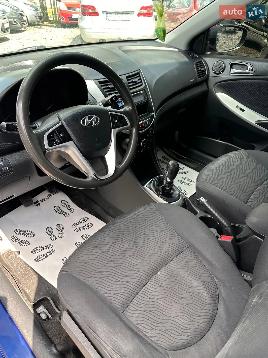 2012 Hyundai Accent - мініатюра 9