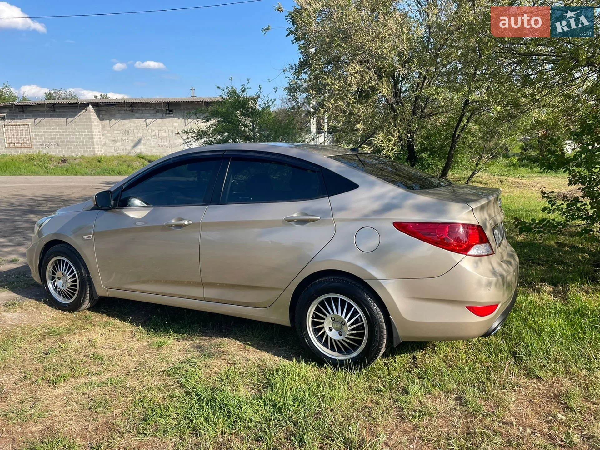 2012 Hyundai Accent - мініатюра 2