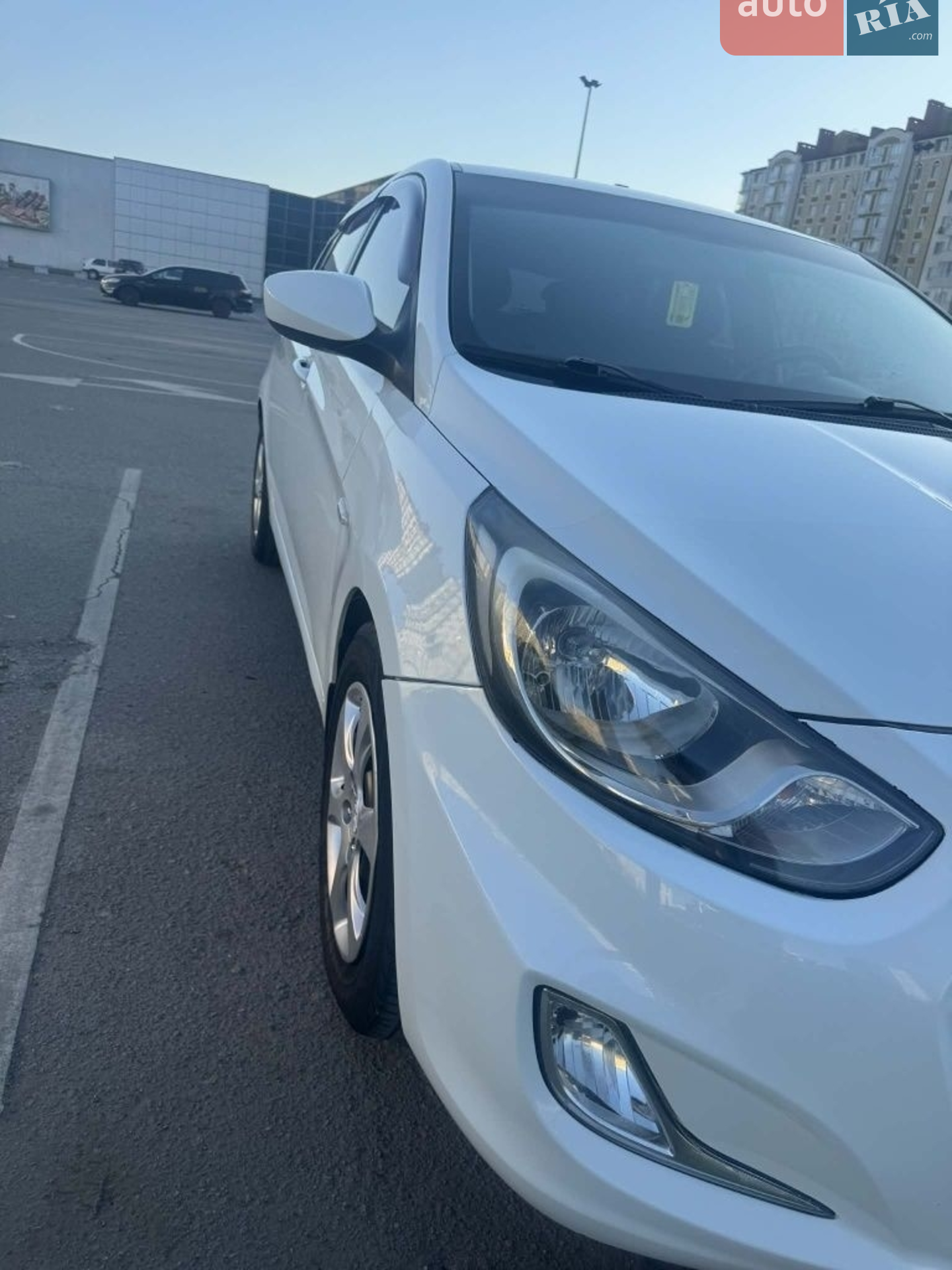 2012 Hyundai Accent - мініатюра 4