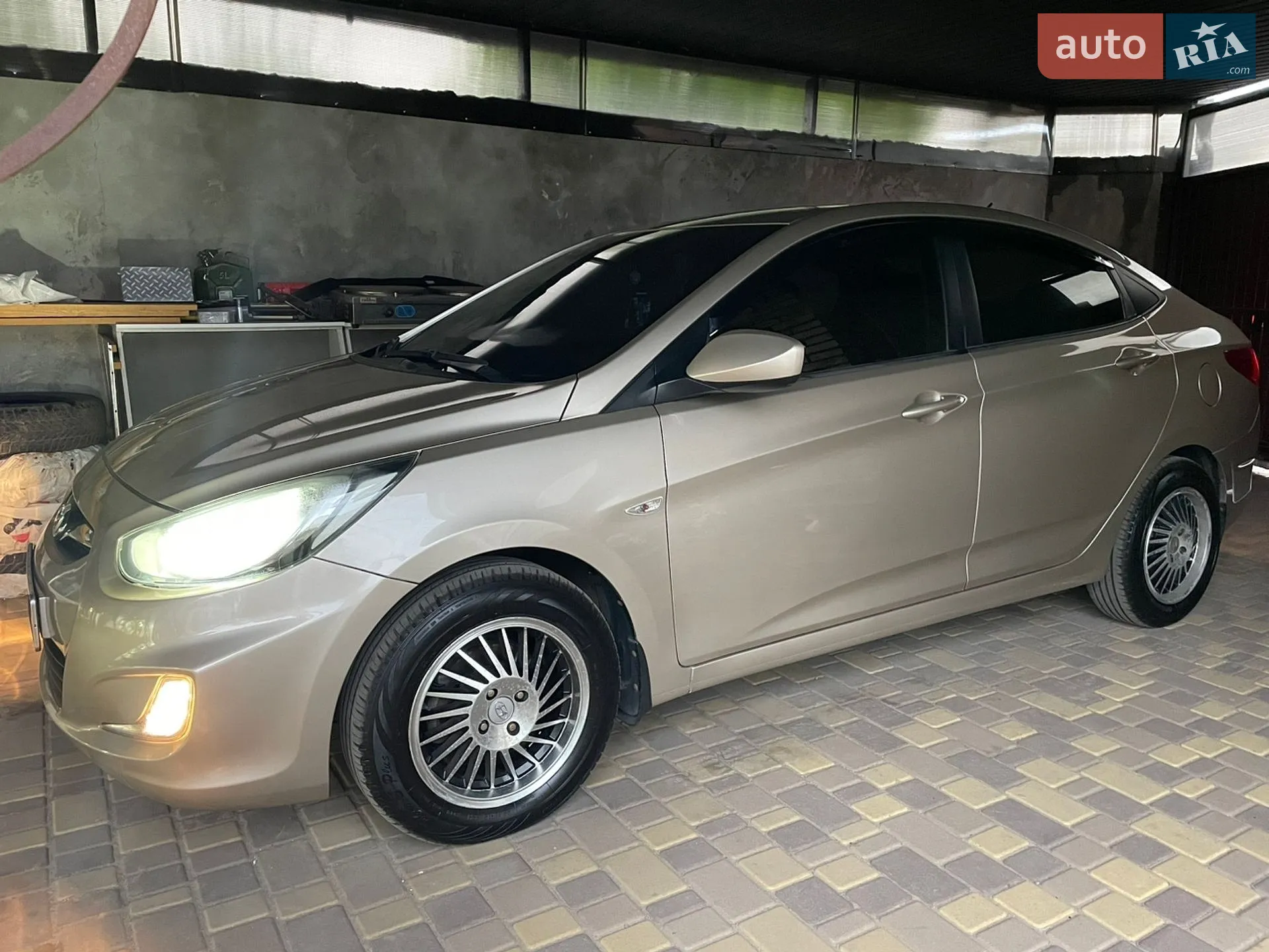 2012 Hyundai Accent - мініатюра 13