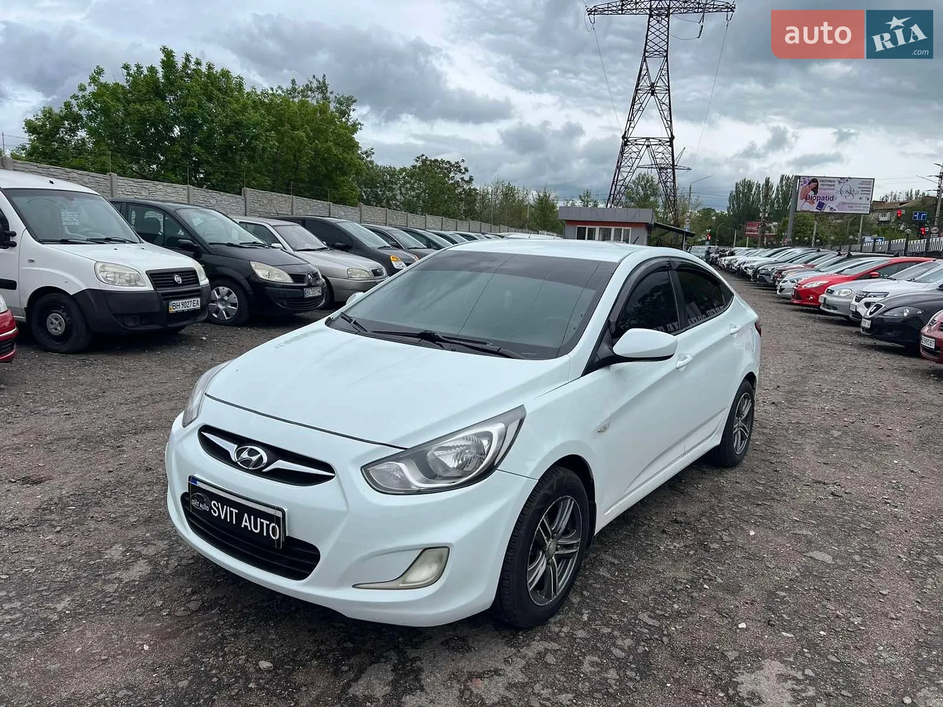2011 Hyundai Accent - мініатюра 2