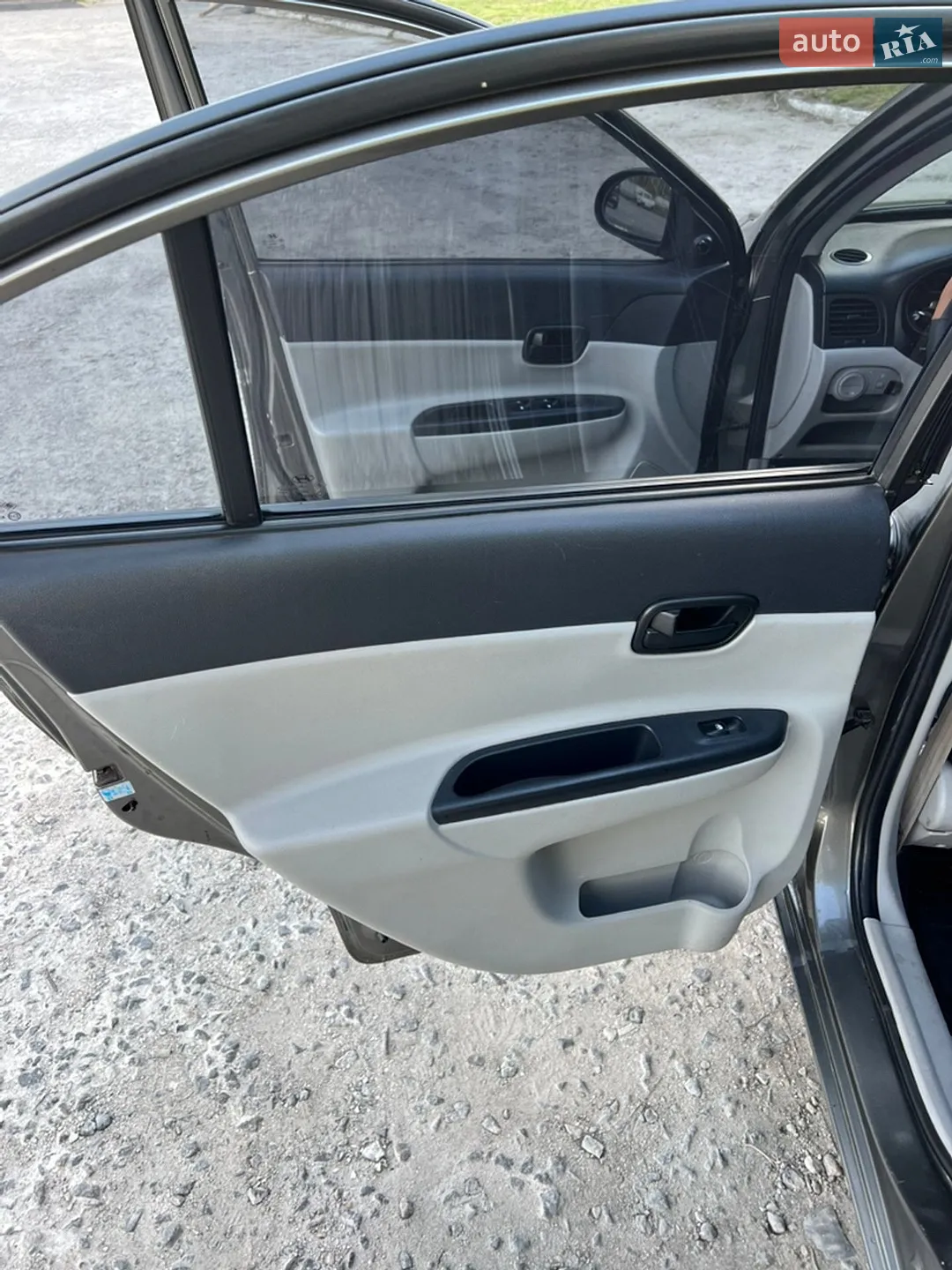 2010 Hyundai Accent - мініатюра 14